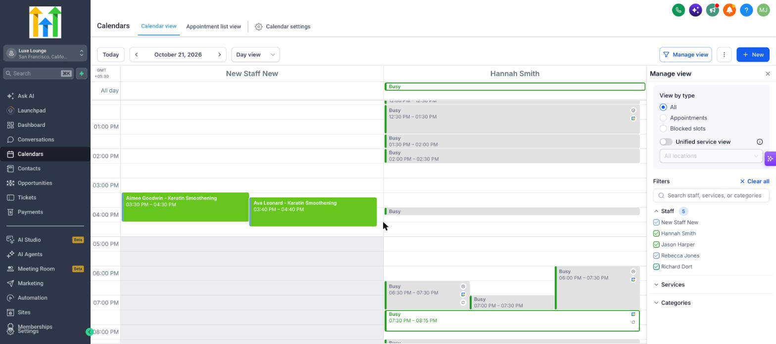 Day view with two staff members, where only one column is greyed out after working hours